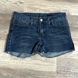 Seven7 • size 29 • stretch denim • jean shorts • like new (WA-1561)
